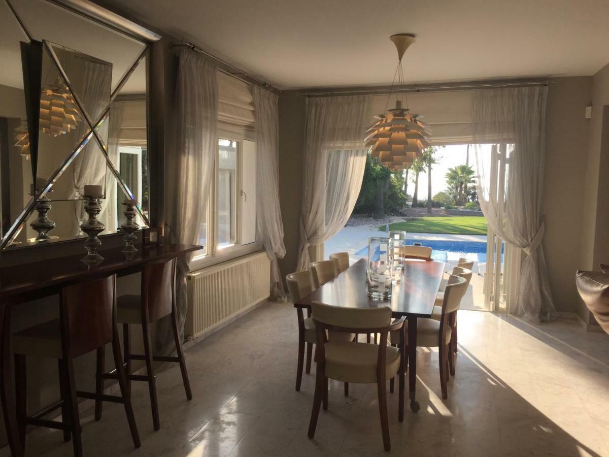 Deluxe First Line Villa Perivolia Bagian luar foto