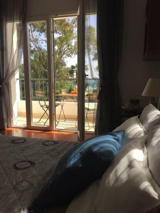 Deluxe First Line Villa Perivolia Bagian luar foto