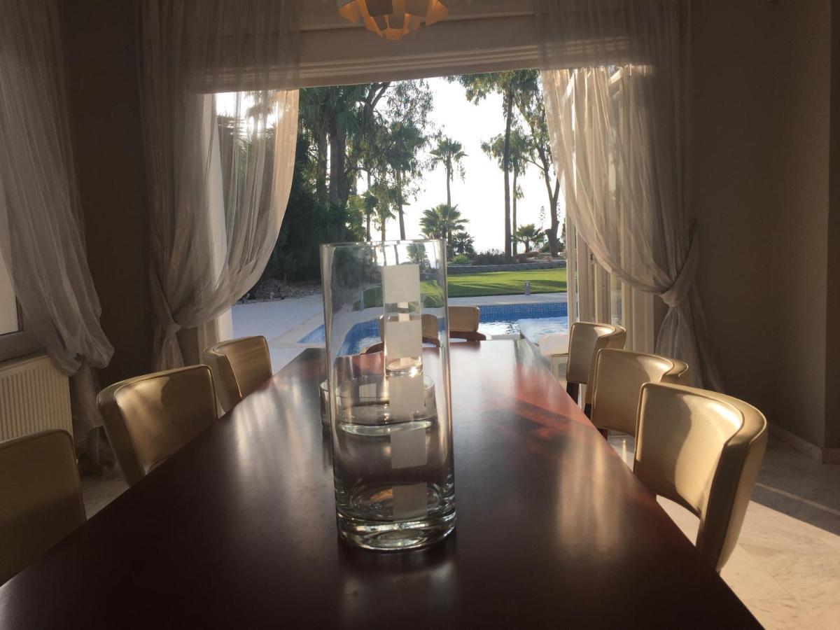Deluxe First Line Villa Perivolia Bagian luar foto